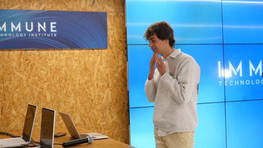 Traductor inteligente de lengua de signos en tiempo real: Accesibilidad a través de IA y Deep Learning